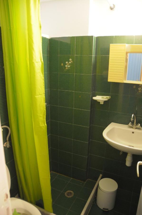 Chalikias Rooms Asprogerakata Екстер'єр фото