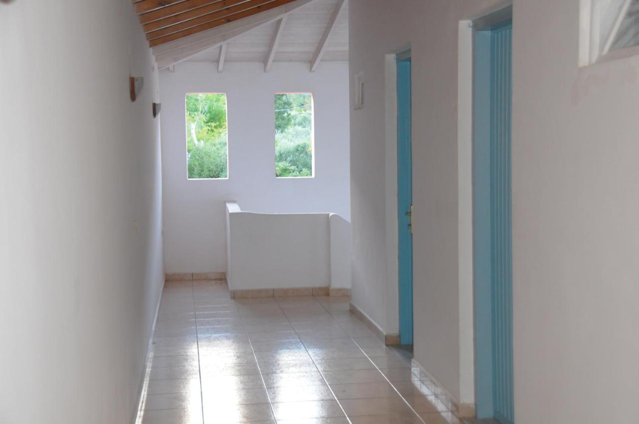 Chalikias Rooms Asprogerakata Екстер'єр фото